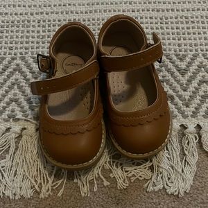 Sweet honey shoes size toddler 5